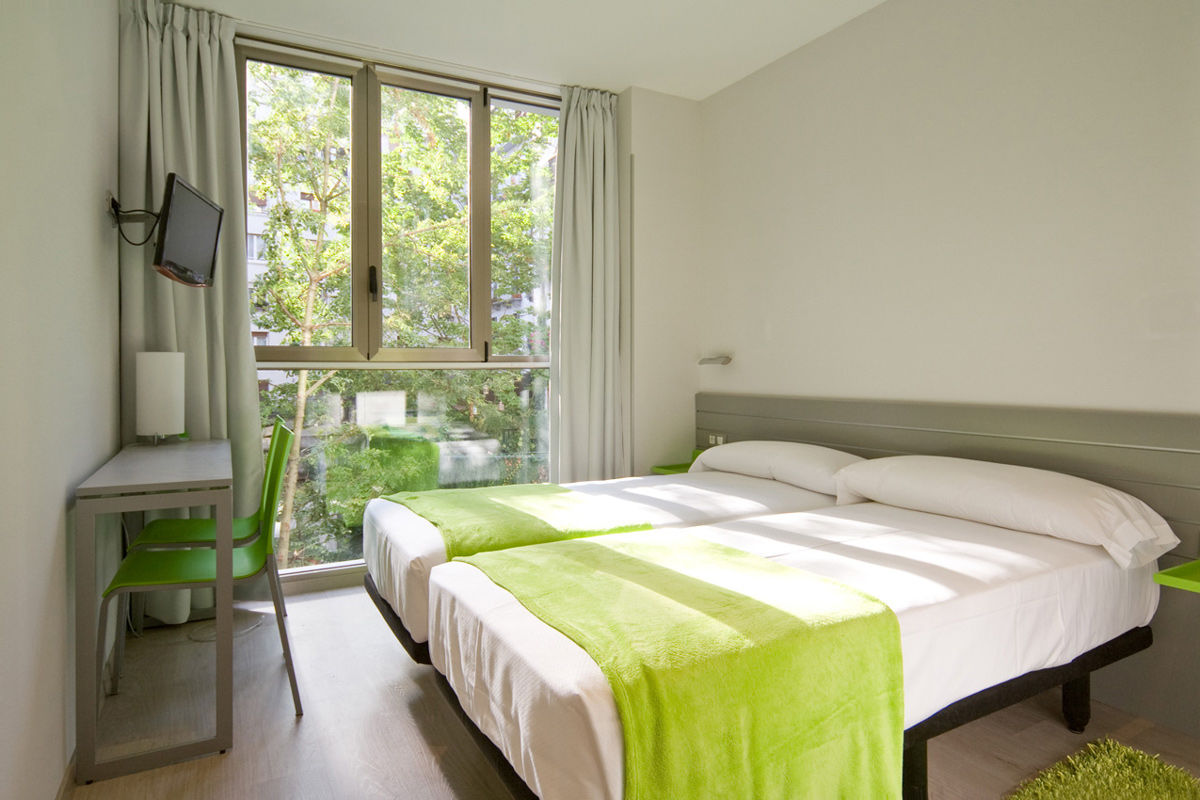 Hotel & Suites Arrizul Gros San Sebastián Room photo