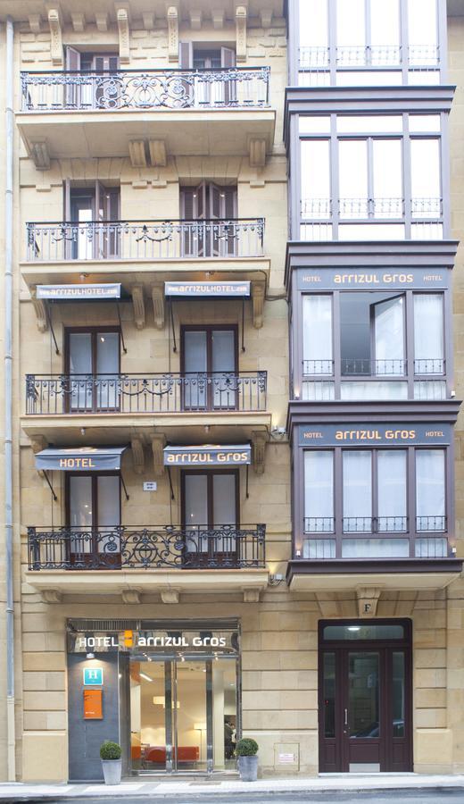 Hotel & Suites Arrizul Gros San Sebastián Exterior photo